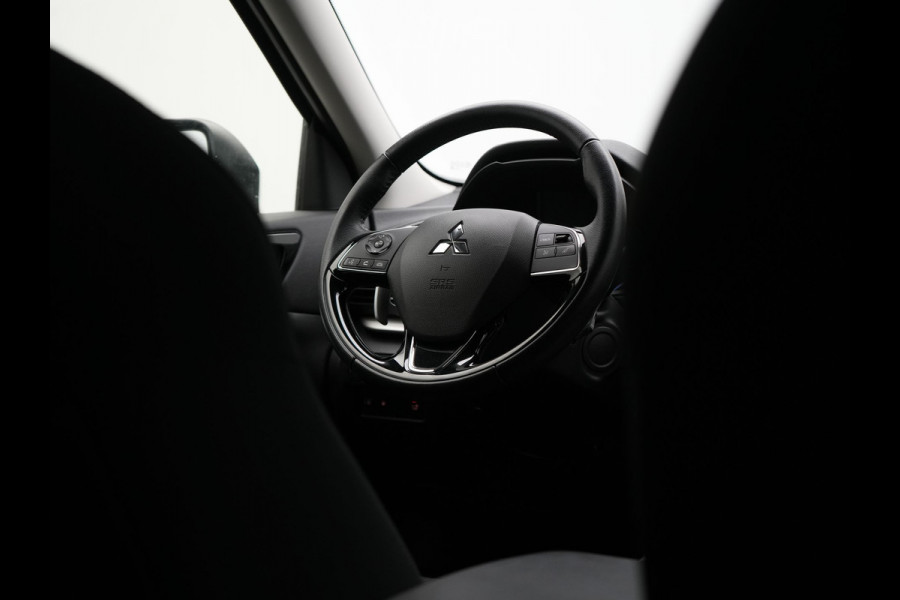 Mitsubishi Eclipse Cross 2.4 Intense Plug In Hybrid 188pk PHEV | Trekhaak | Apple Carplay | Voorstoelen Verwarmd | Keyless | Cruise Control | DAB |