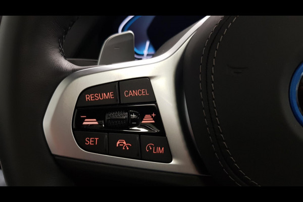 BMW X5 xDrive45e M Sport High Executive 394pk Panoramadak Adaptive Cruise Control Leder 20" 360 Camera HUD Display