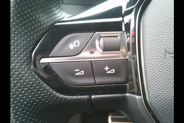 Peugeot e-2008 EV GT Première 1 fase 50 kWh 1e EIGENAAR I GT UITVOERING I DEALERONDERHOUDEN