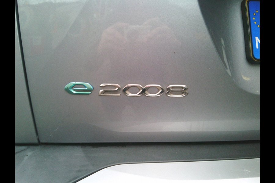 Peugeot e-2008 EV GT Première 1 fase 50 kWh 1e EIGENAAR I GT UITVOERING I DEALERONDERHOUDEN