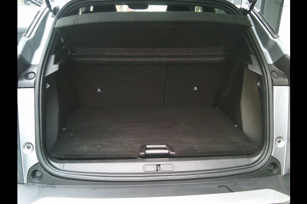 Peugeot e-2008 EV GT Première 1 fase 50 kWh 1e EIGENAAR I GT UITVOERING I DEALERONDERHOUDEN