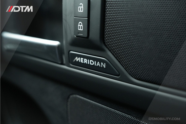 Land Rover Defender 110 2.0 P300e 110 X-Dynamic SE | Nieuw | Meridan | Leder