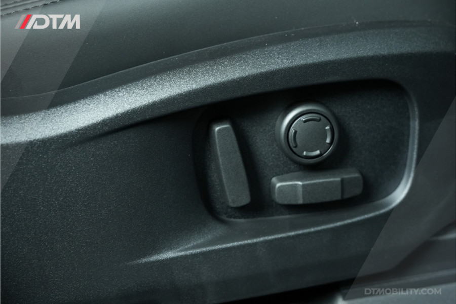 Land Rover Defender 110 2.0 P300e 110 X-Dynamic SE | Nieuw | Meridan | Leder