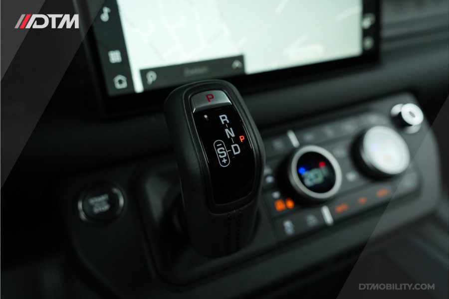 Land Rover Defender 110 2.0 P300e 110 X-Dynamic SE | Nieuw | Meridan | Leder