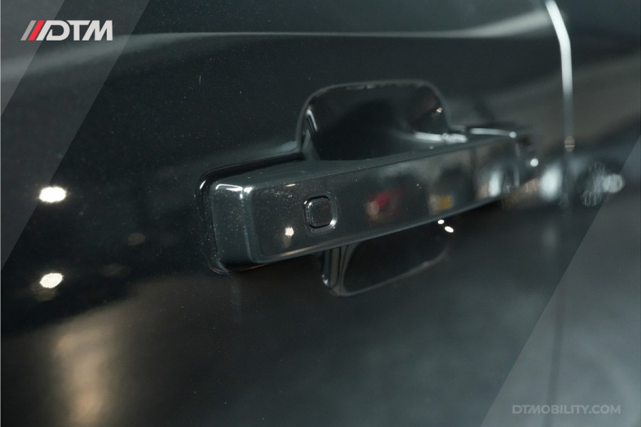 Land Rover Defender 110 2.0 P300e 110 X-Dynamic SE | Nieuw | Meridan | Leder