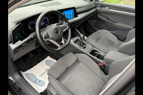 Volkswagen Golf 1.5 TSI STYLE l ACC l XENON l PANO