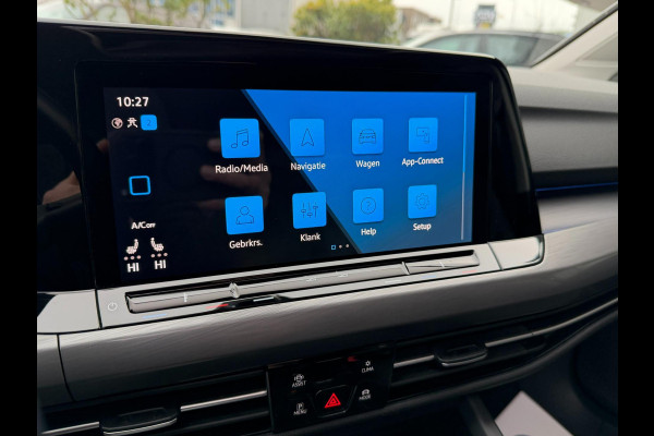 Volkswagen Golf 1.5 TSI STYLE l ACC l XENON l PANO