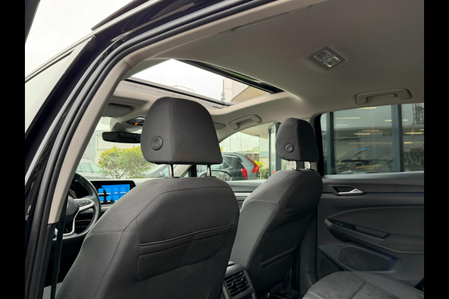 Volkswagen Golf 1.5 TSI STYLE l ACC l XENON l PANO