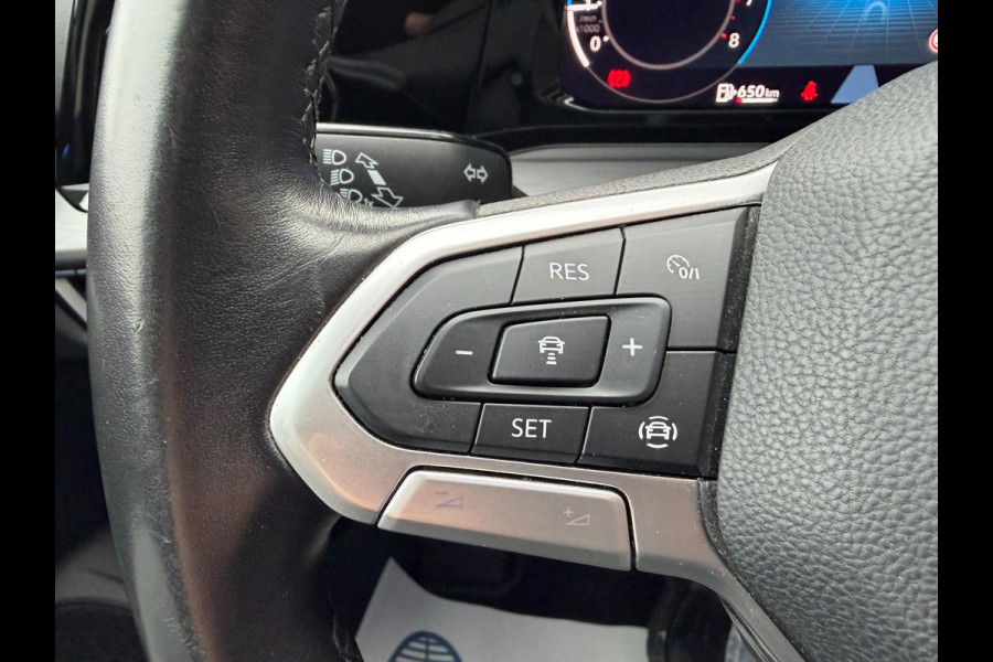 Volkswagen Golf 1.5 TSI STYLE l ACC l XENON l PANO