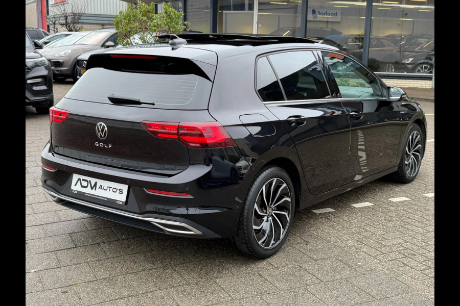 Volkswagen Golf 1.5 TSI STYLE l ACC l XENON l PANO