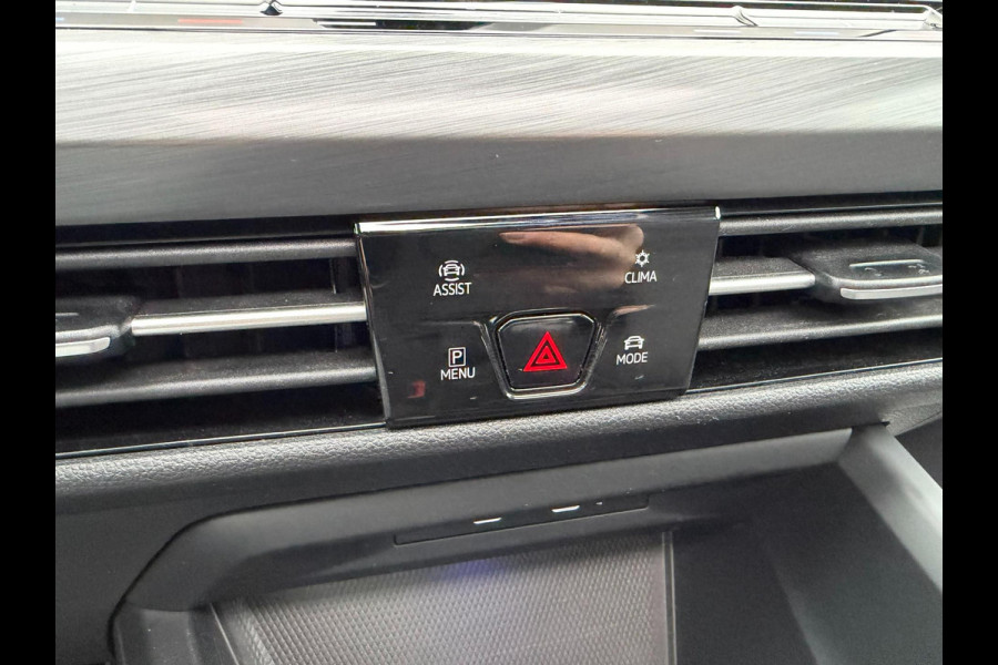 Volkswagen Golf 1.5 TSI STYLE l ACC l XENON l PANO