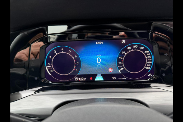 Volkswagen Golf 1.5 TSI STYLE l ACC l XENON l PANO