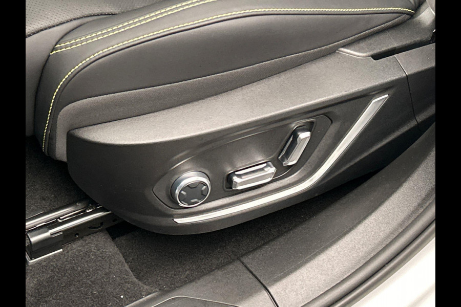 Lynk & Co 01 1.5 More Leder| Pano/dak | Stoel+Stuurwielverwarming | Keyless