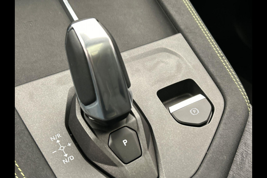 Lynk & Co 01 1.5 More Leder| Pano/dak | Stoel+Stuurwielverwarming | Keyless