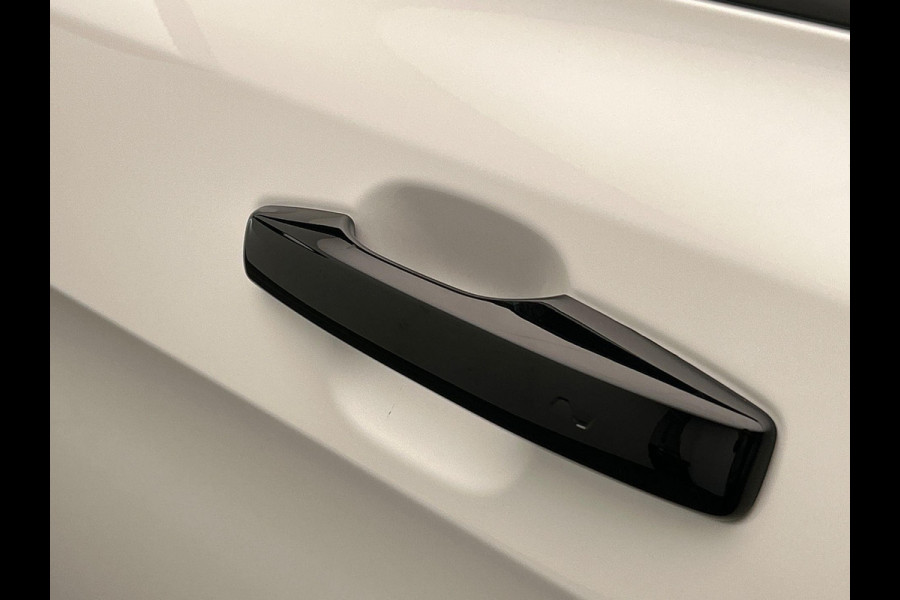 Lynk & Co 01 1.5 More Leder| Pano/dak | Stoel+Stuurwielverwarming | Keyless