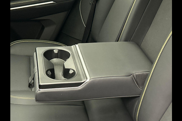 Lynk & Co 01 1.5 More Leder| Pano/dak | Stoel+Stuurwielverwarming | Keyless