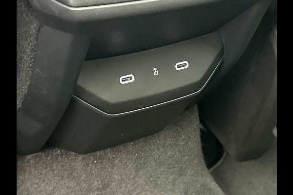 Lynk & Co 01 1.5 More Leder| Pano/dak | Stoel+Stuurwielverwarming | Keyless