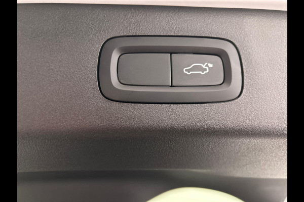 Lynk & Co 01 1.5 More Leder| Pano/dak | Stoel+Stuurwielverwarming | Keyless