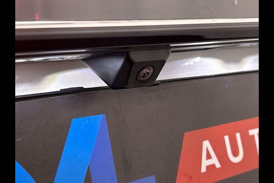 Lynk & Co 01 1.5 More Leder| Pano/dak | Stoel+Stuurwielverwarming | Keyless