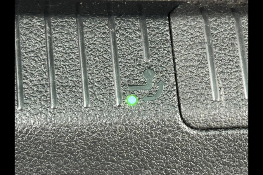 Volkswagen Golf Variant 1.5 TSI Highline R-line Adaptive cruise Climate Pano Navi Stoelverwarming Apple / Android Parkeersensoren