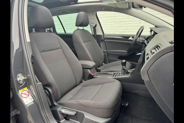 Volkswagen Golf Variant 1.5 TSI Highline R-line Adaptive cruise Climate Pano Navi Stoelverwarming Apple / Android Parkeersensoren