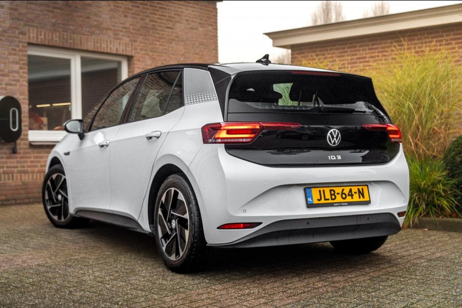 Volkswagen ID.3 First 58 kWh 350 Km Actieradius BTW 1e Eig Adaptive Sfeerverlichting Stoelverwarming 18''