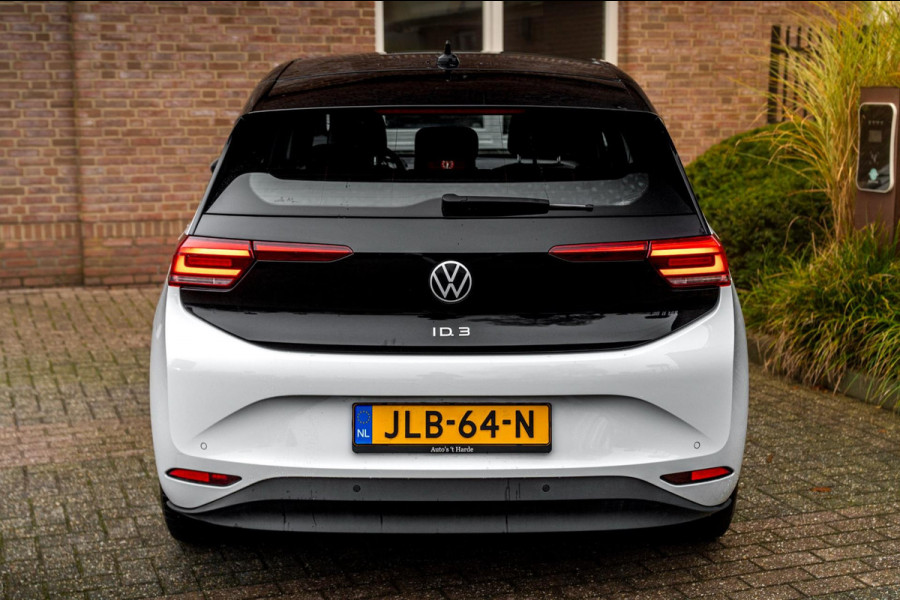 Volkswagen ID.3 First 58 kWh 350 Km Actieradius BTW 1e Eig Adaptive Sfeerverlichting Stoelverwarming 18''