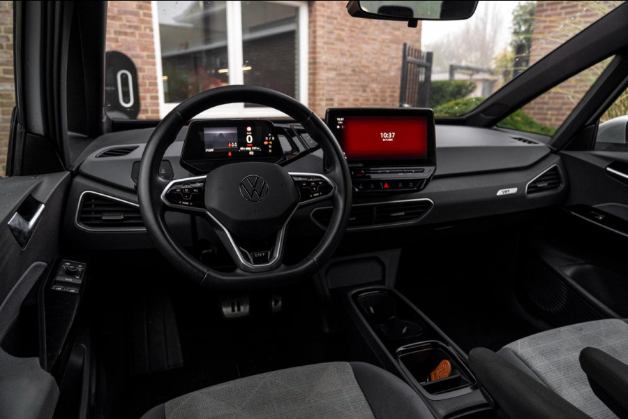 Volkswagen ID.3 First 58 kWh 350 Km Actieradius BTW 1e Eig Adaptive Sfeerverlichting Stoelverwarming 18''