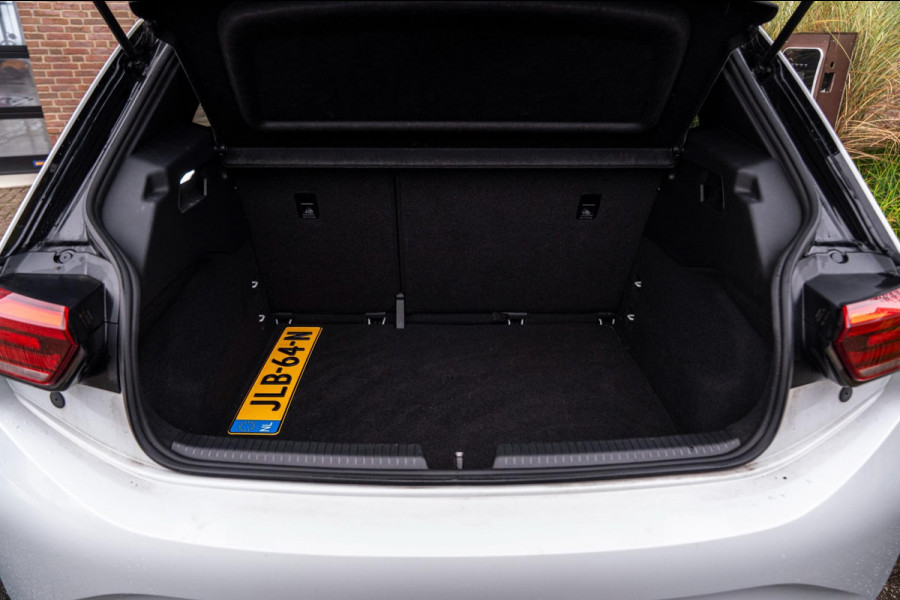 Volkswagen ID.3 First 58 kWh 350 Km Actieradius BTW 1e Eig Adaptive Sfeerverlichting Stoelverwarming 18''
