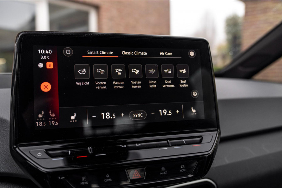 Volkswagen ID.3 First 58 kWh 350 Km Actieradius BTW 1e Eig Adaptive Sfeerverlichting Stoelverwarming 18''