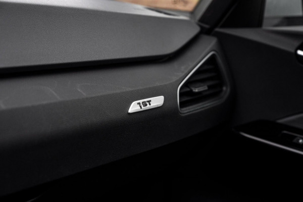 Volkswagen ID.3 First 58 kWh 350 Km Actieradius BTW 1e Eig Adaptive Sfeerverlichting Stoelverwarming 18''