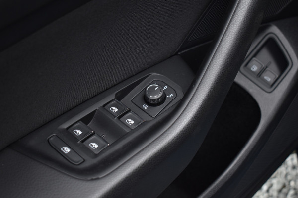 Volkswagen Passat Variant GTE 218PK DSG HYBRID BUSINESS IQ-LIGHT/CAMERA/TREKHAAK