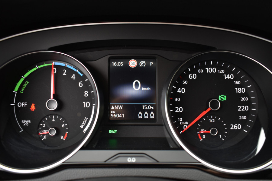 Volkswagen Passat Variant GTE 218PK DSG HYBRID BUSINESS IQ-LIGHT/CAMERA/TREKHAAK
