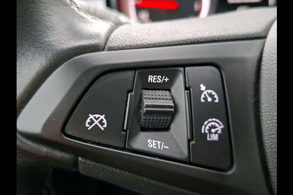 Opel Astra 1.4 Turbo 120 Jaar Edition Navigatie | lederen stuurwiel | parking assistent |