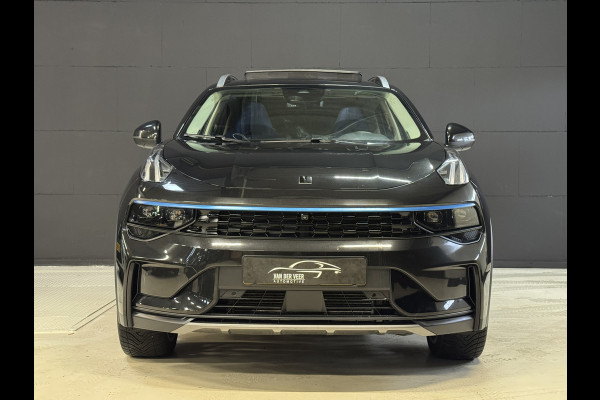 Lynk & Co 01 1.5 | Panoramadak | Adaptive cruise | Camera | Stoelverwarming | Carplay | Sfeerverlichting