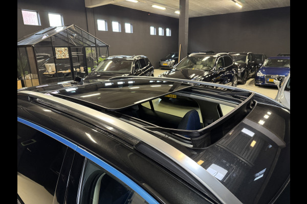 Lynk & Co 01 1.5 | Panoramadak | Adaptive cruise | Camera | Stoelverwarming | Carplay | Sfeerverlichting