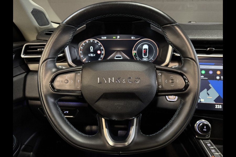 Lynk & Co 01 1.5 | Panoramadak | Adaptive cruise | Camera | Stoelverwarming | Carplay | Sfeerverlichting