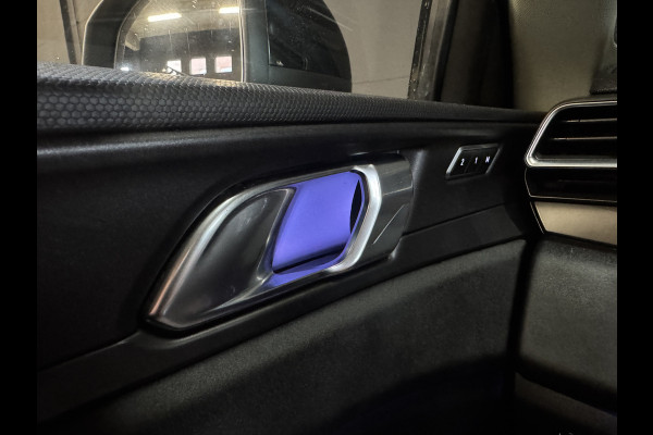 Lynk & Co 01 1.5 | Panoramadak | Adaptive cruise | Camera | Stoelverwarming | Carplay | Sfeerverlichting