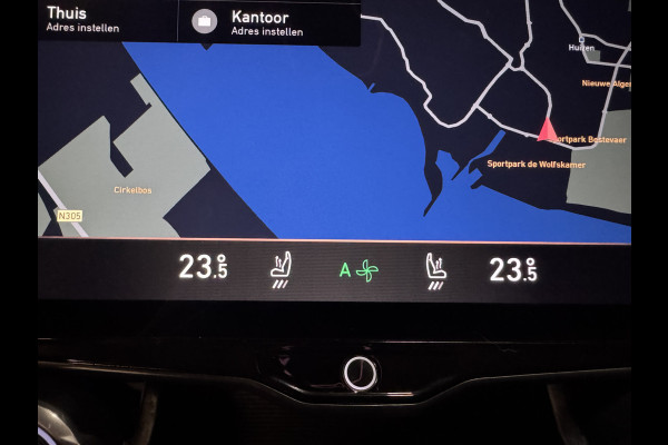 Lynk & Co 01 1.5 | Panoramadak | Adaptive cruise | Camera | Stoelverwarming | Carplay | Sfeerverlichting