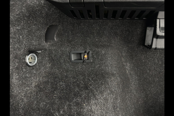 Škoda ENYAQ iV 80 {SOH-90%} [ 3-Fase ] (INCL-BTW) *LEATHER-FABRIC | FULL-LED | DIGI-COCKPIT | CAMERA | KEYLESS | NAVI-FULLMAP | AMBIENT-LIGHT | ECC | HEATED-COMFORTSEATS | DAB+ | PDC | CRUISE | CARPLAY | TOWBAR | 19"ALU*