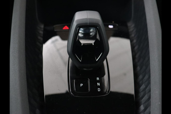 Polestar 2 Standard Range Single Motor 63kWh | 360 Camera | Stoelverwarming | Adaptive cruise | Carplay | Park Assist | 19'' | Keyless | Full LED | Digital Cockpit | DAB