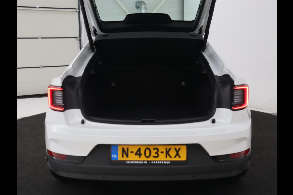 Polestar 2 Standard Range Single Motor 63kWh | 360 Camera | Stoelverwarming | Adaptive cruise | Carplay | Park Assist | 19'' | Keyless | Full LED | Digital Cockpit | DAB