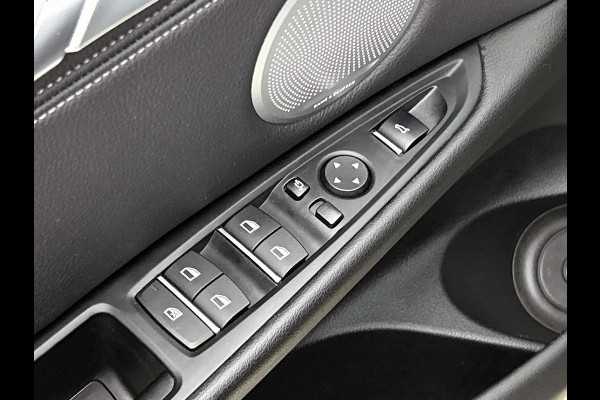 BMW X6 XDrive35i High Executive M-Sport(NL-auto, Perfect OnderH, Panorama, Bang & Olufsen, Camera, Comfort Zetels, PDC V+A, Etc)