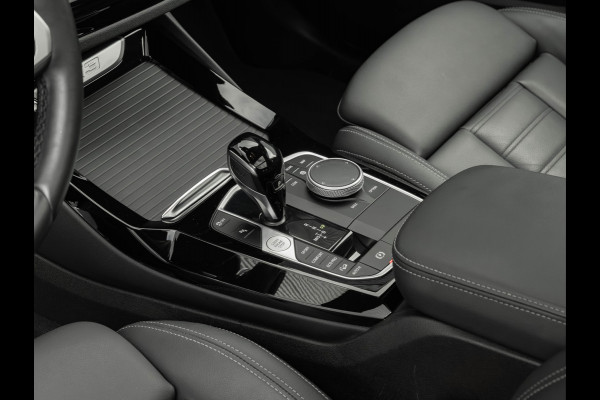 BMW X3 xDrive20i High Executive - M-Sport - Pano - Hifi - 20 Inch