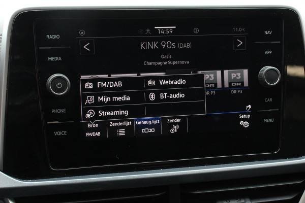 Volkswagen T-Roc 1.5 TSI 150pk DSG Style | Navigatie | Apple Carplay/Android Auto | Parkeersensoren | Camera | Adaptive Cruise Control | Park Assist | Stoel- en stuurverwarming | Elektrische achterklep | LED-koplampen | Getinte ramen