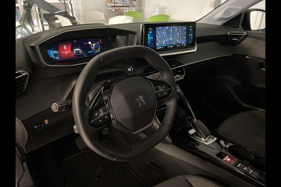Peugeot e-208 EV Allure Pack 50 kWh Navi /  Carplay  /Digitaal dashboard / Stoelverwarming / Snelladen /