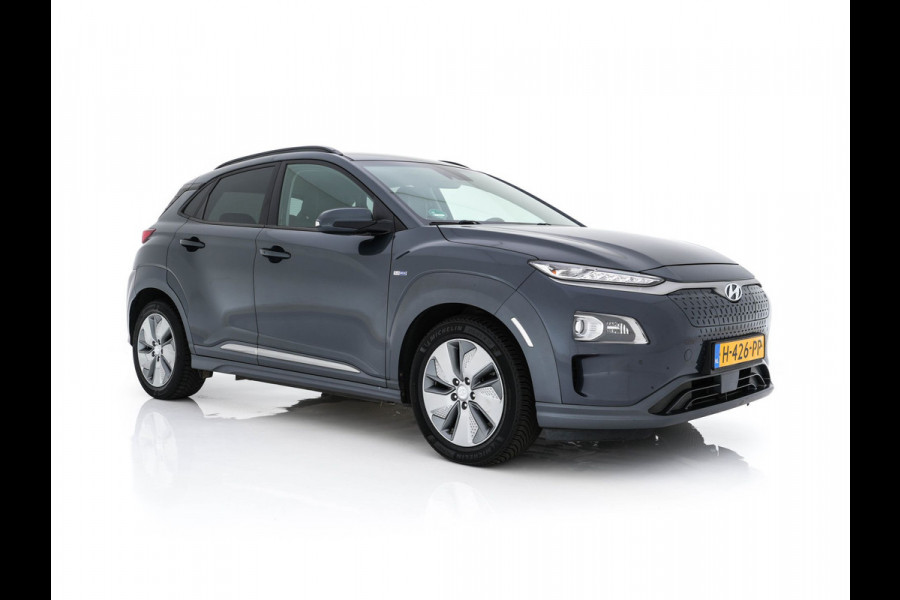 Hyundai Kona EV Premium 64 kWh ( Fase-3 ) { SOH-96%) Aut.* HEAT-PUMP | NAVI-FULLMAP | KEYLESS | CAMERA | DAB | ECC | PDC | ADAPTIVE-CRUISE | CCS-FASTLOADER | LANE-ASSIST | HEATED-COMFORTSEATS | 17''ALU*