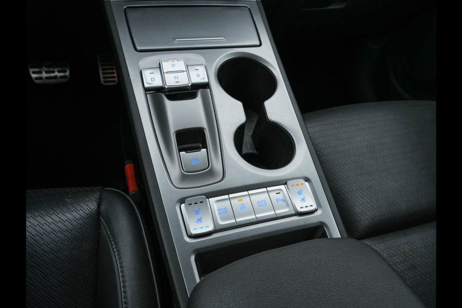 Hyundai Kona EV Premium 64 kWh ( Fase-3 ) { SOH-96%) Aut.* HEAT-PUMP | NAVI-FULLMAP | KEYLESS | CAMERA | DAB | ECC | PDC | ADAPTIVE-CRUISE | CCS-FASTLOADER | LANE-ASSIST | HEATED-COMFORTSEATS | 17''ALU*