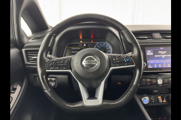 Nissan Leaf Tekna 40 kWh (SOH-83%) AUT.*FULL-LED | KEYLESS | NAVI-FULLMAP | DAB | HEATED-COMFORTSEATS | AD-CRUISE | 17''ALU*