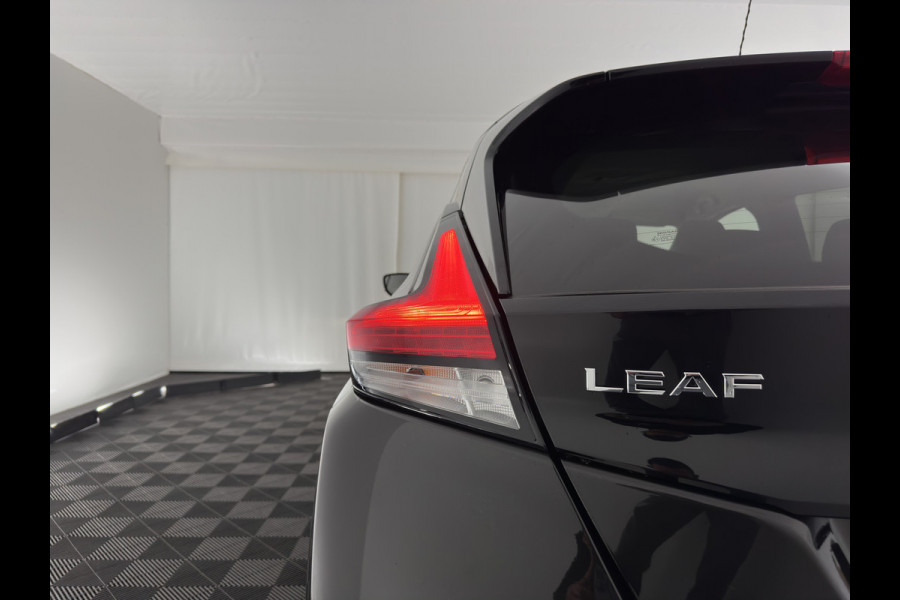 Nissan Leaf Tekna 40 kWh (SOH-83%) AUT.*FULL-LED | KEYLESS | NAVI-FULLMAP | DAB | HEATED-COMFORTSEATS | AD-CRUISE | 17''ALU*